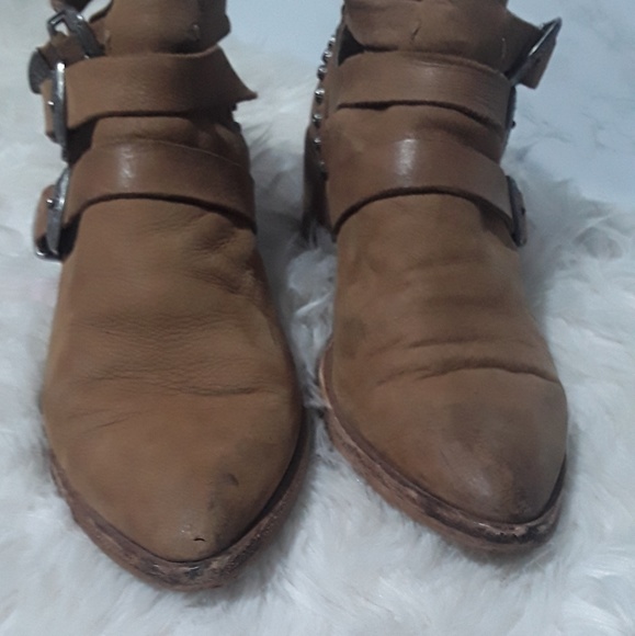 Dolce Vita | Tan Western Style Buckle Booties - Picture 2 of 7